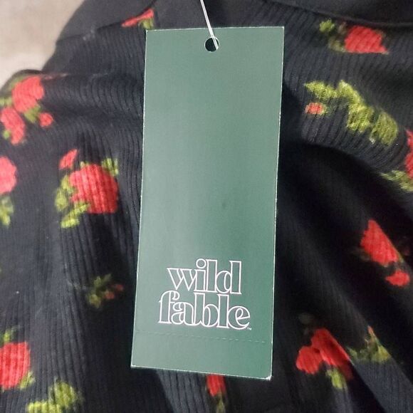 NWT WILD FABLE CROP TOP - Picture 4 of 5